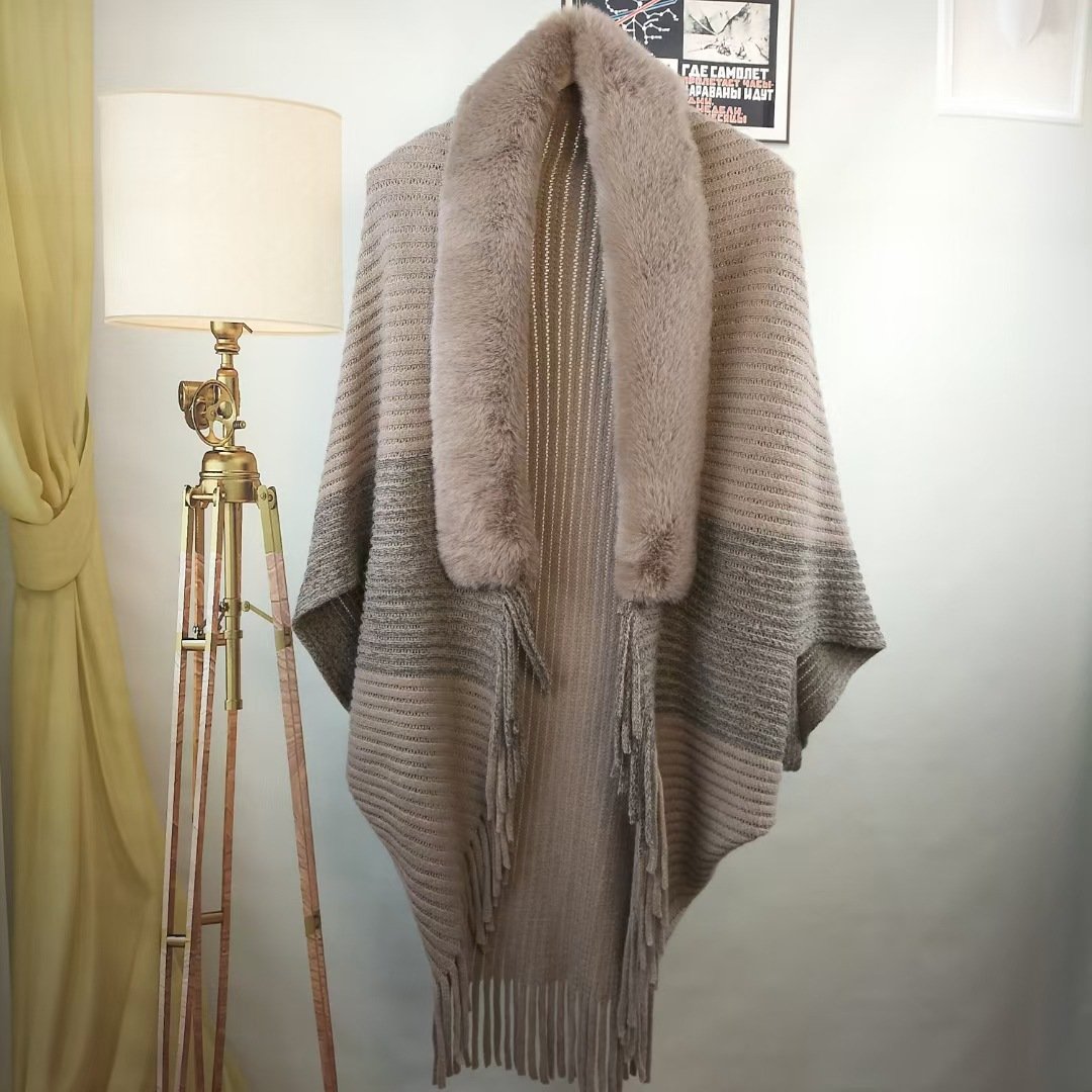 Alfonsa™️ Poncho invernale in maglia con nappina e collo in pelliccia