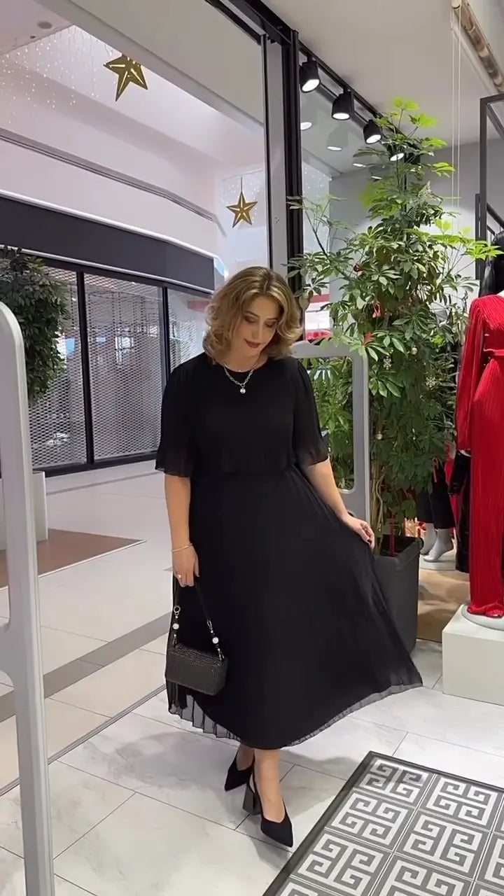 Amanda Hogan™ Abito elegante con mezze maniche e scollatura rotonda
