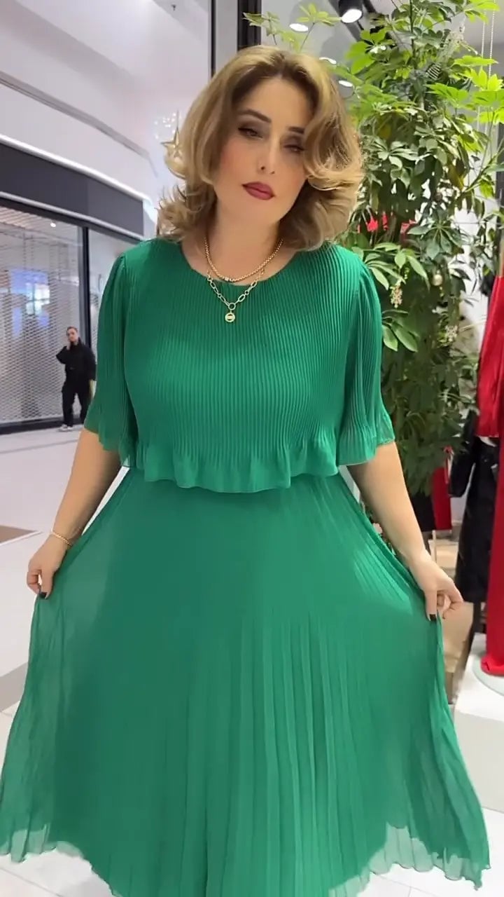 Amanda Hogan™ Abito elegante con mezze maniche e scollatura rotonda