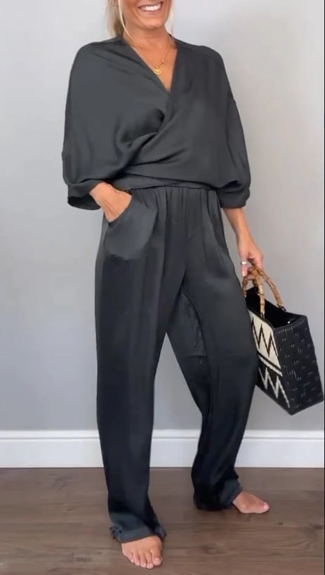 Ancilla Monti™ Tuta con scollo a V comoda e alla moda da donna