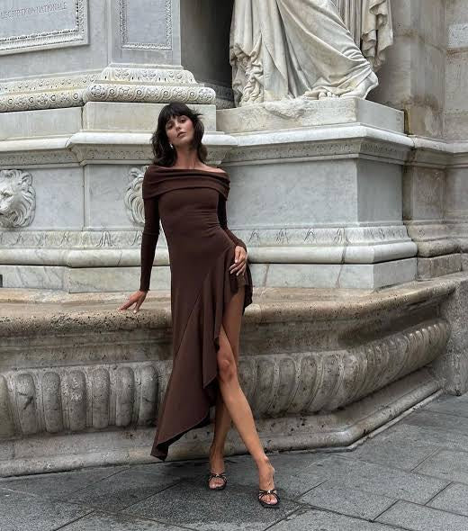 Anna Tabone™ Abito lungo con orlo irregolare e maniche lunghe sulle spalle