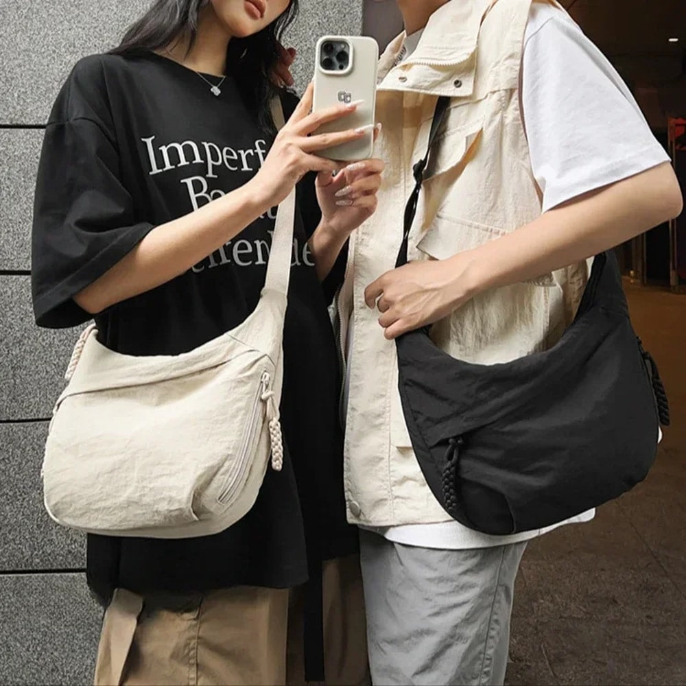 CompactCarry Pro™ Borsa a tracolla minimalista in nylon