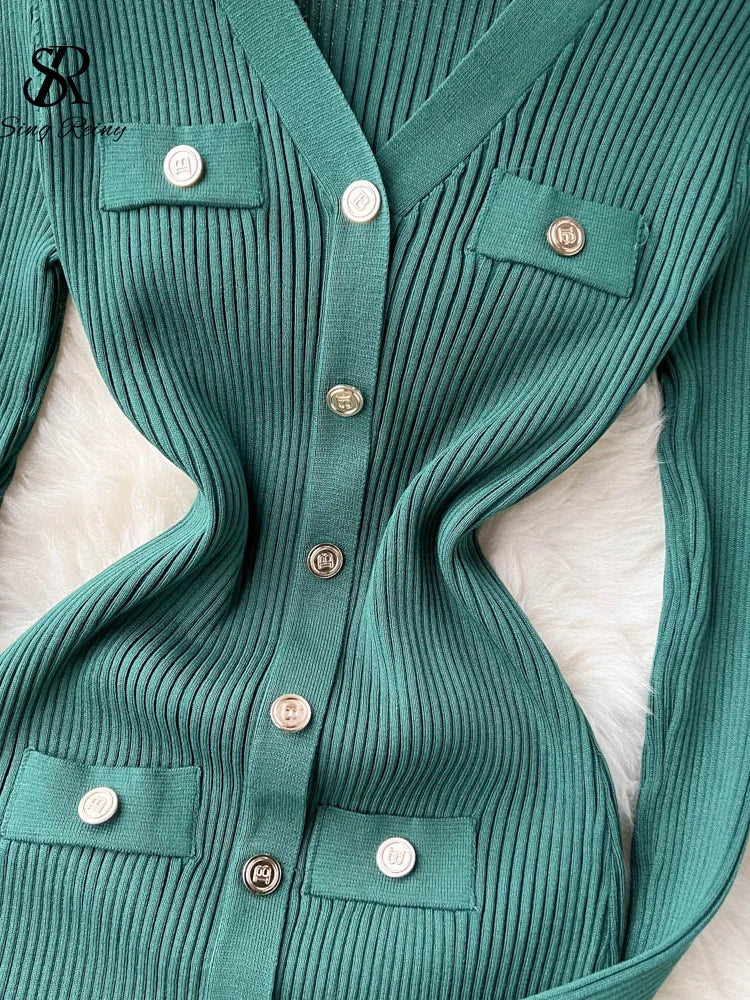 Corazón™ Abito midi in maglia con chiusura a bottoni