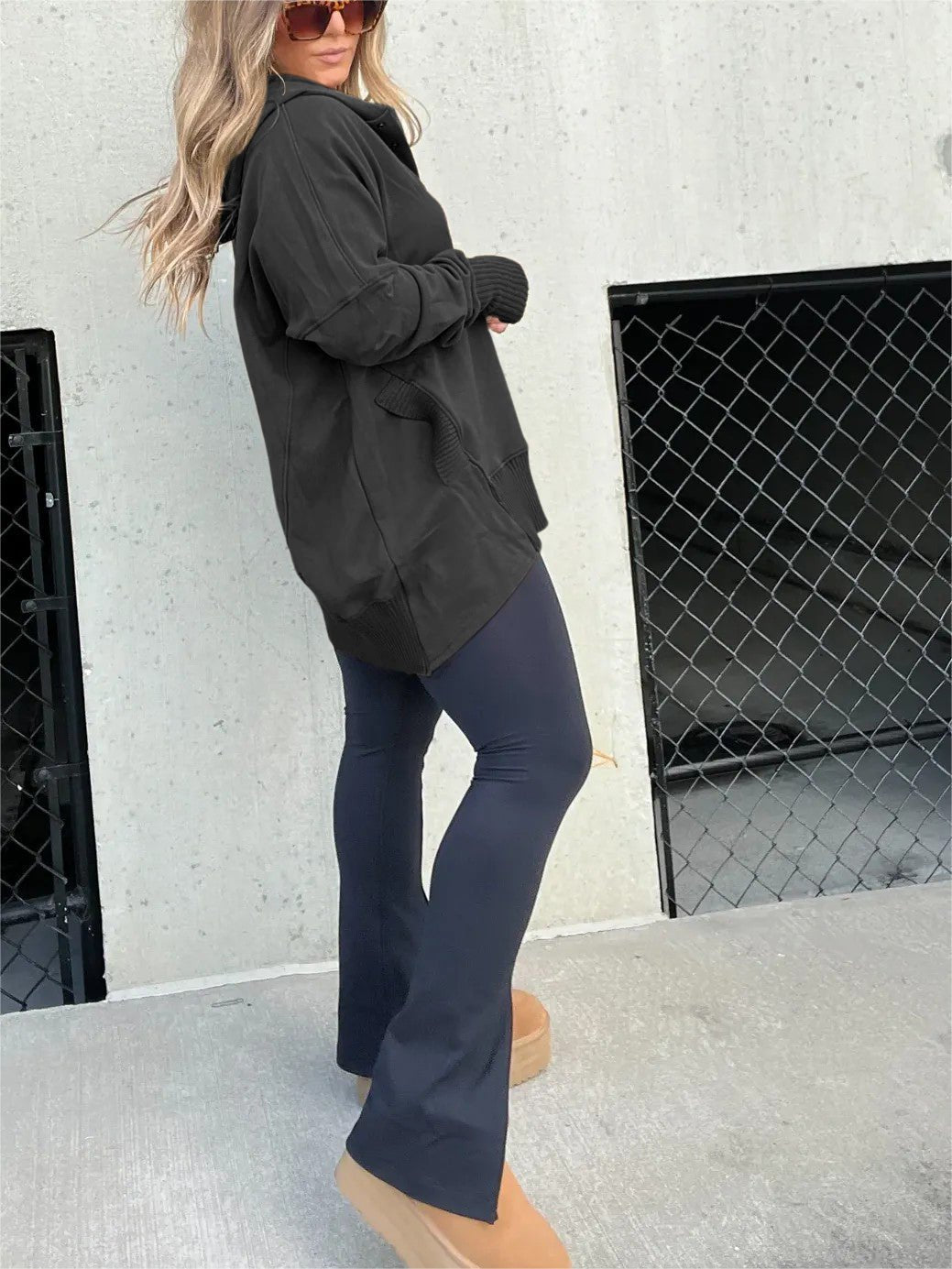 Fina Piccio™️ Felpa oversize con cappuccio e fori per i pollici