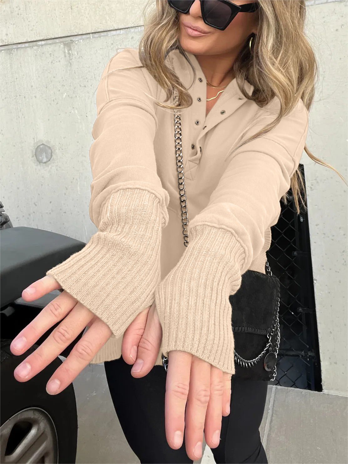 Fina Piccio™️ Felpa oversize con cappuccio e fori per i pollici