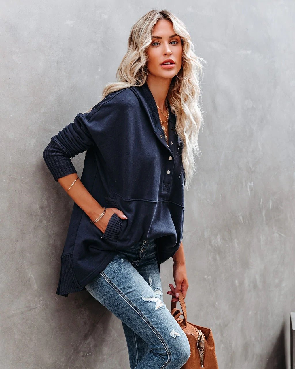 Fina Piccio™️ Felpa oversize con cappuccio e fori per i pollici