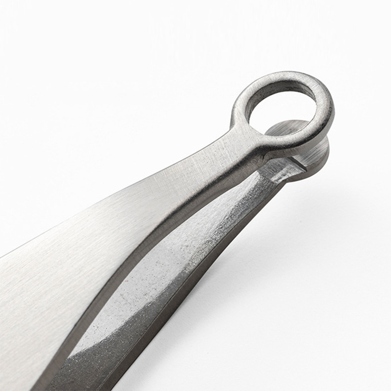 Mr. CleanCut™ Pinzetta per un taglio preciso dei peli del naso