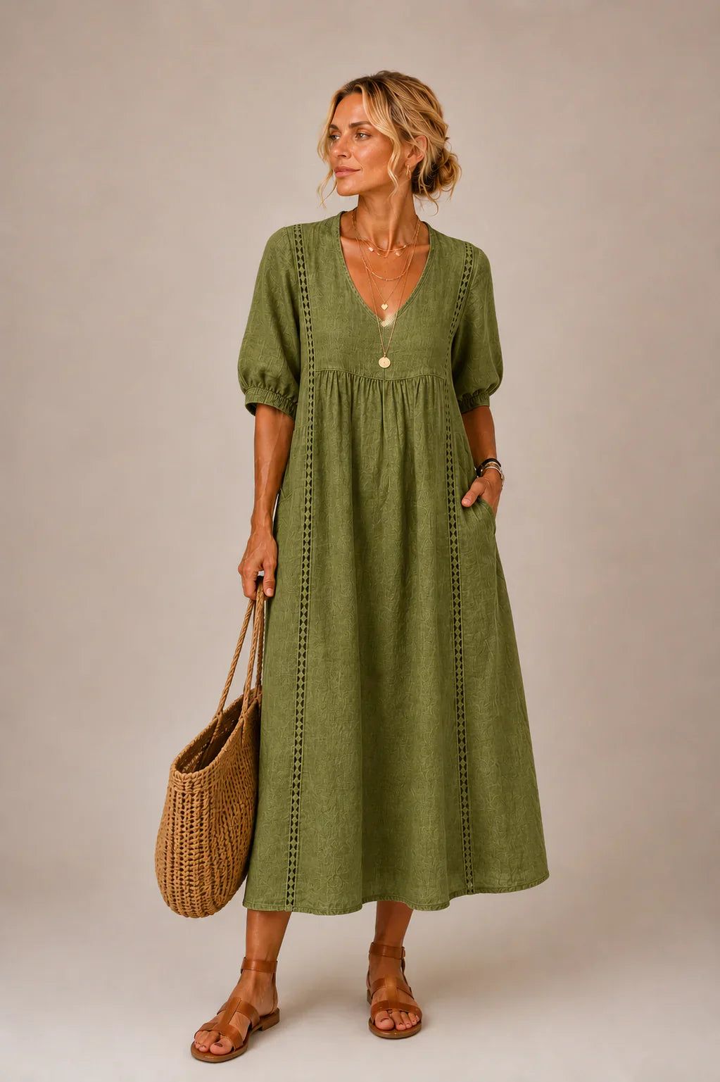 Agnese Spagnuolo™ Abito estivo elegante in pizzo con scollo a V