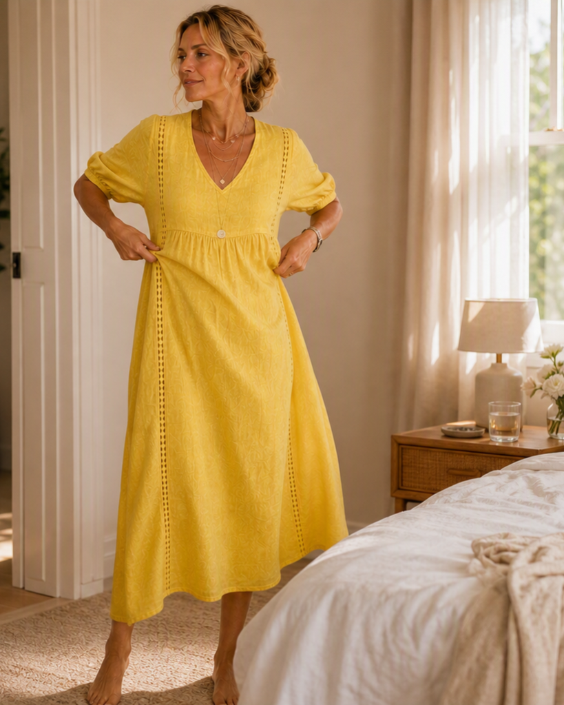 Agnese Spagnuolo™ Abito estivo elegante in pizzo con scollo a V