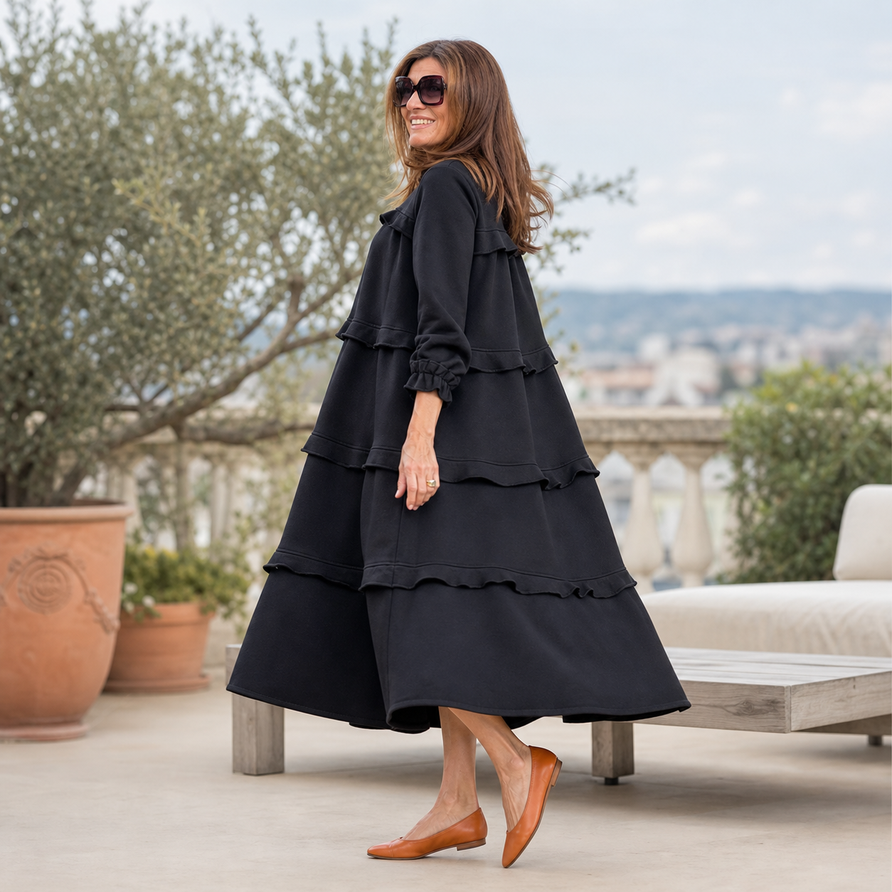 Alba Lampedusa™ Vestito midi a balze fluido per giorni senza pensieri