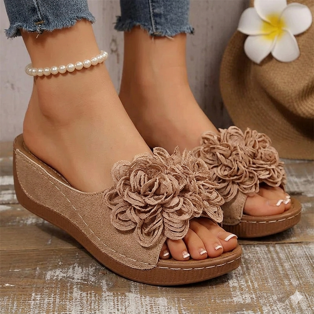 Diletta Baronetti™ Sandali con zeppa eleganti a fiori