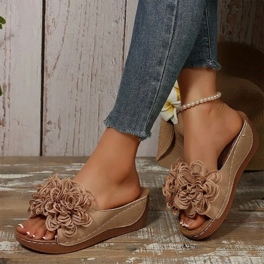 Diletta Baronetti™ Sandali con zeppa eleganti a fiori