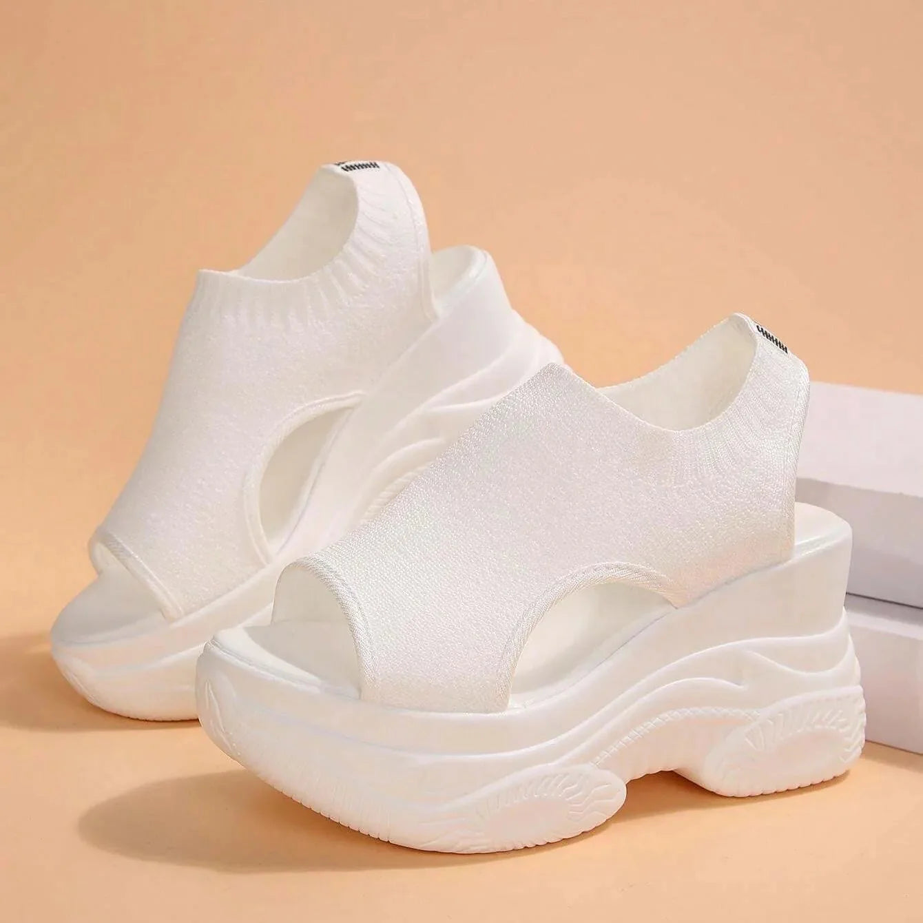 Edda Silvestri™ Sandali con zeppa open toe eleganti