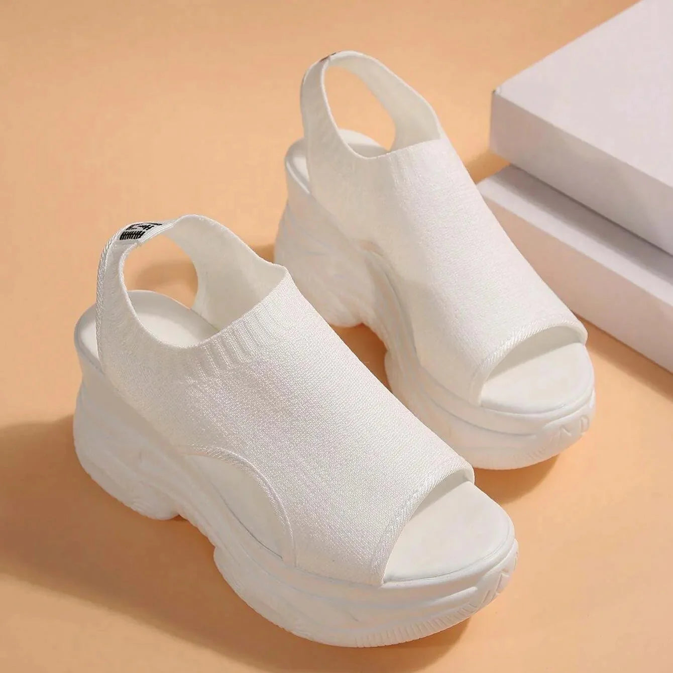 Edda Silvestri™ Sandali con zeppa open toe eleganti