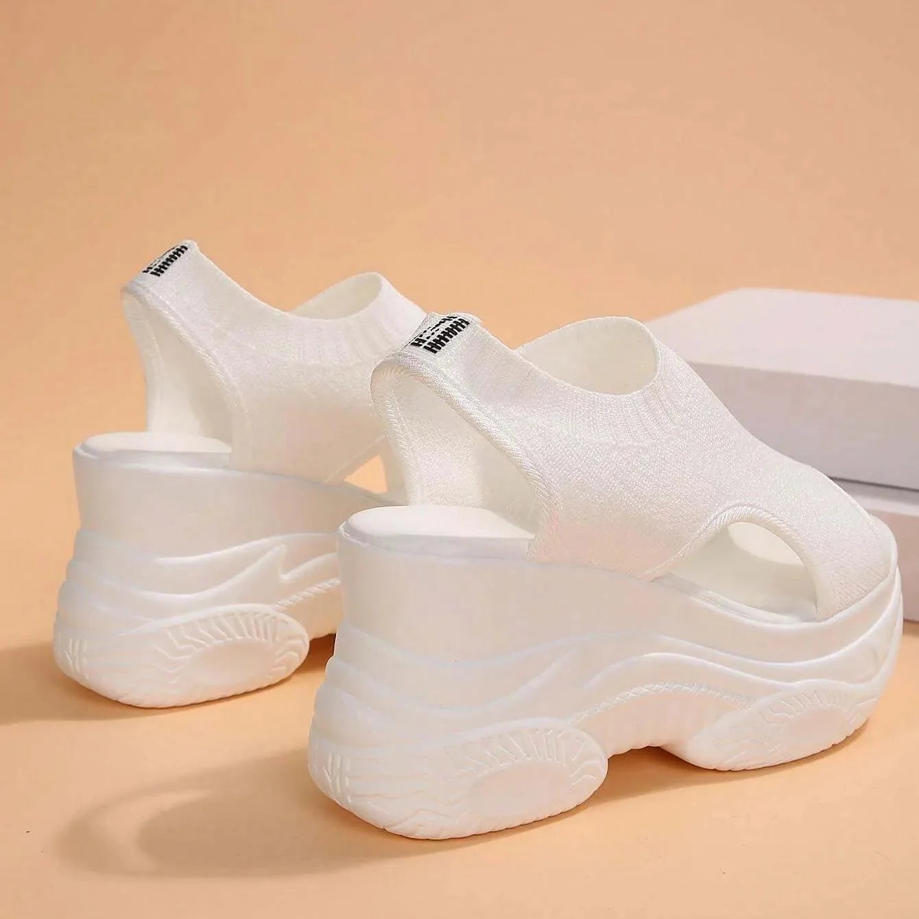Edda Silvestri™ Sandali con zeppa open toe eleganti