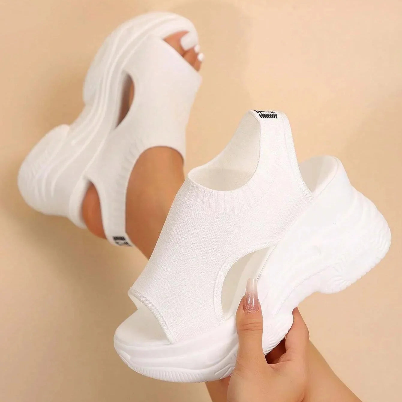 Edda Silvestri™ Sandali con zeppa open toe eleganti