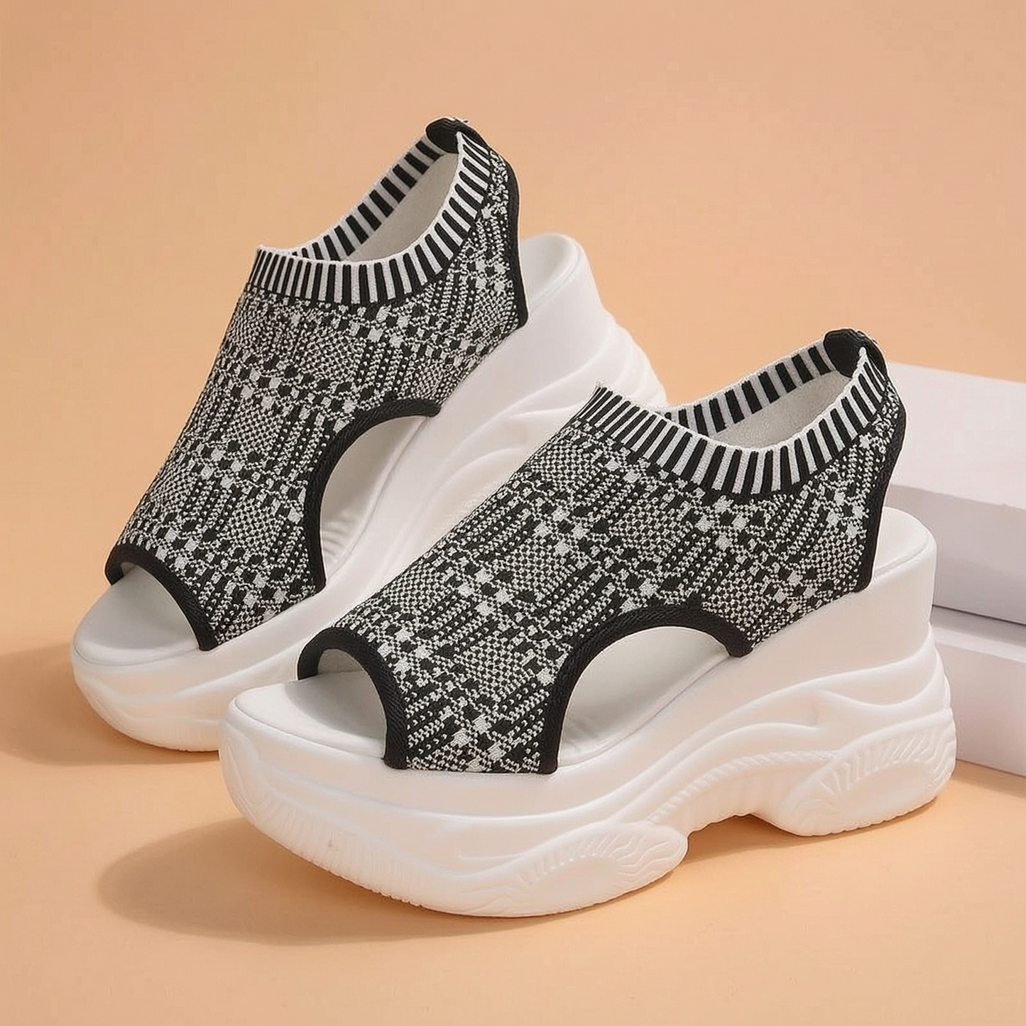 Edda Silvestri™ Sandali con zeppa open toe eleganti