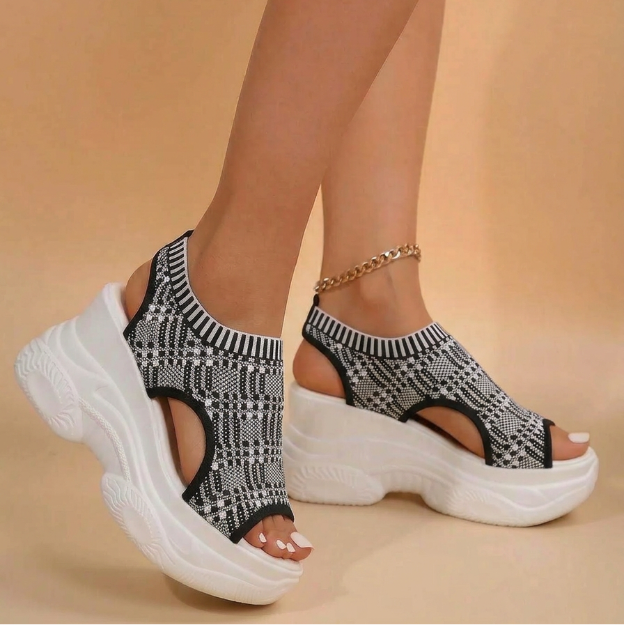 Edda Silvestri™ Sandali con zeppa open toe eleganti