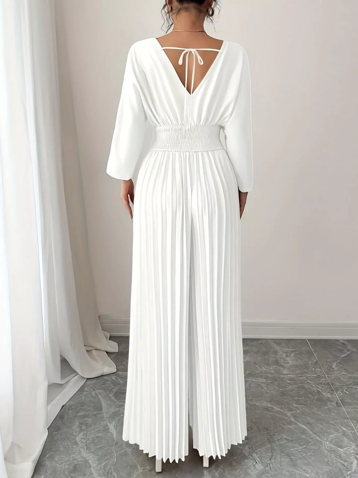 Edvige Acquaviva™ Tuta elegante con scollo a V per occasioni speciali