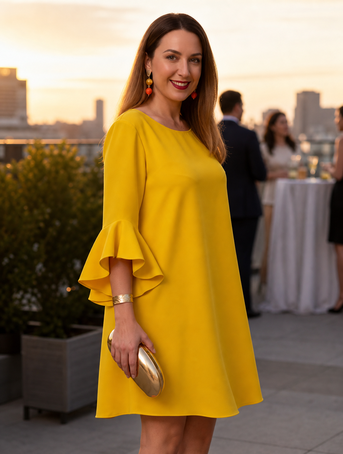 Fiorella Albanese™ Mini abito elegante con maniche a volant