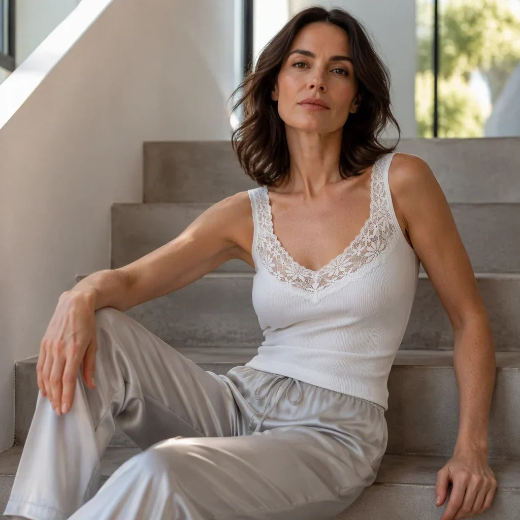 Lacessa™ Top in pizzo modellante per layering sicuro
