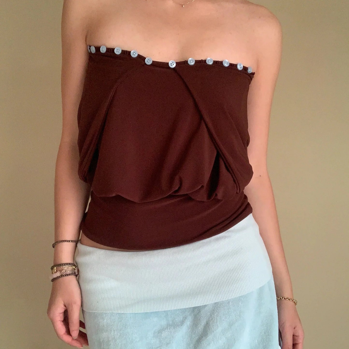 Loredana Chinaglia™ Blusa convertibile con bottoni dal giorno alla sera