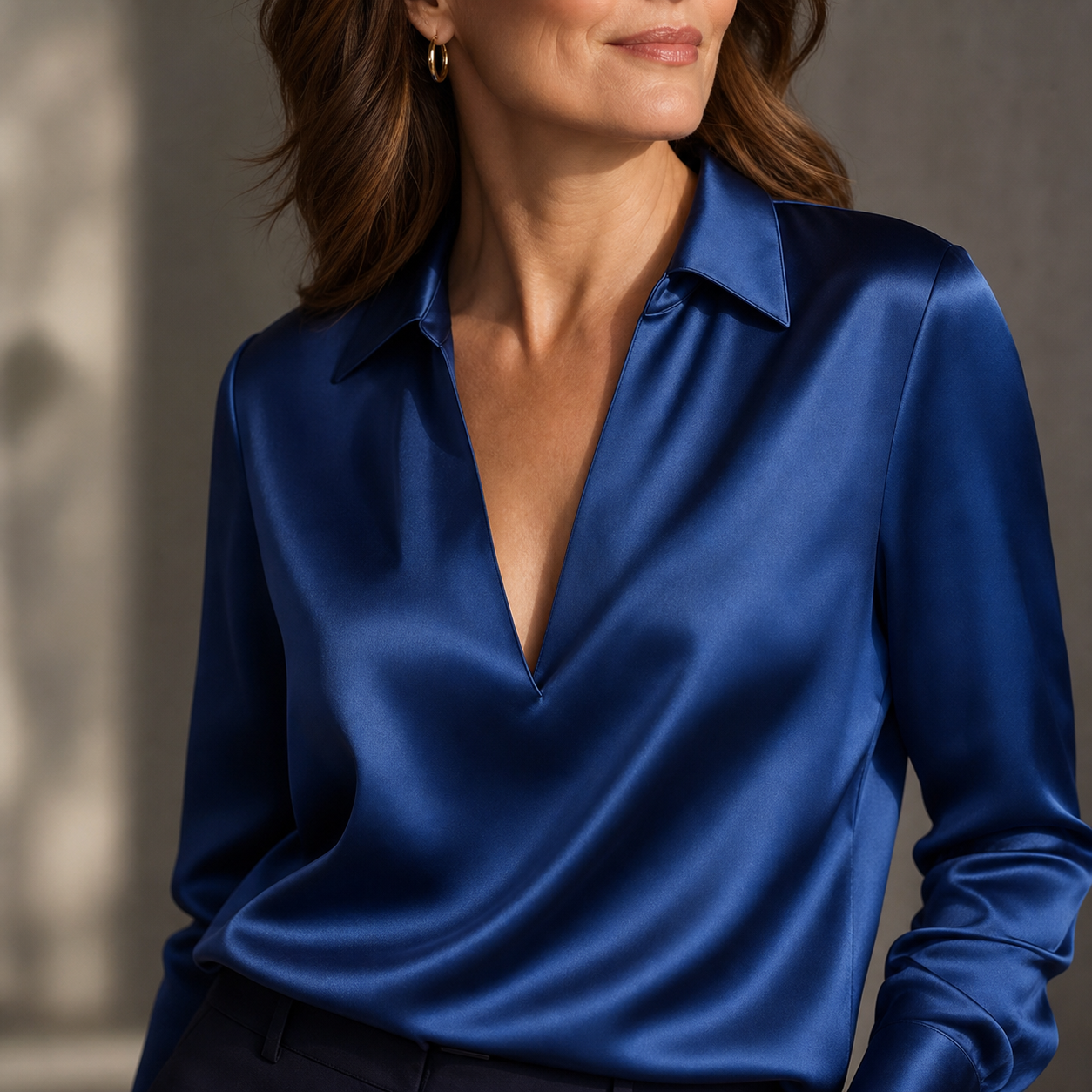 Olimpia Bergonzi™ Blusa con scollo a V versatile per uno stile senza sforzo