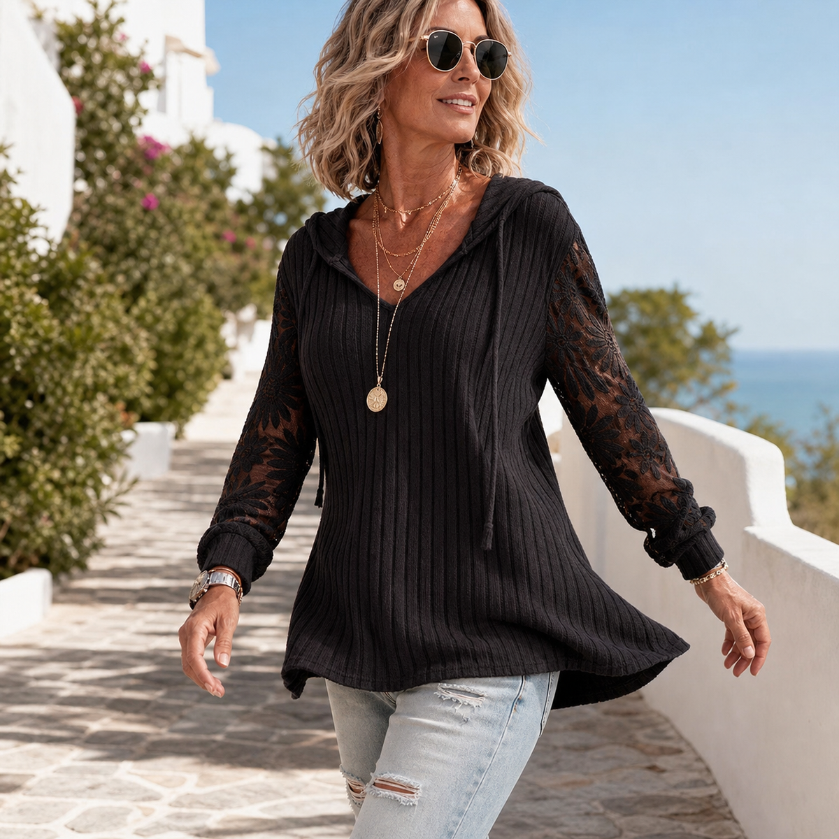 Orietta Zanicchi™ Cardigan elegante con cappuccio e romantici inserti in pizzo