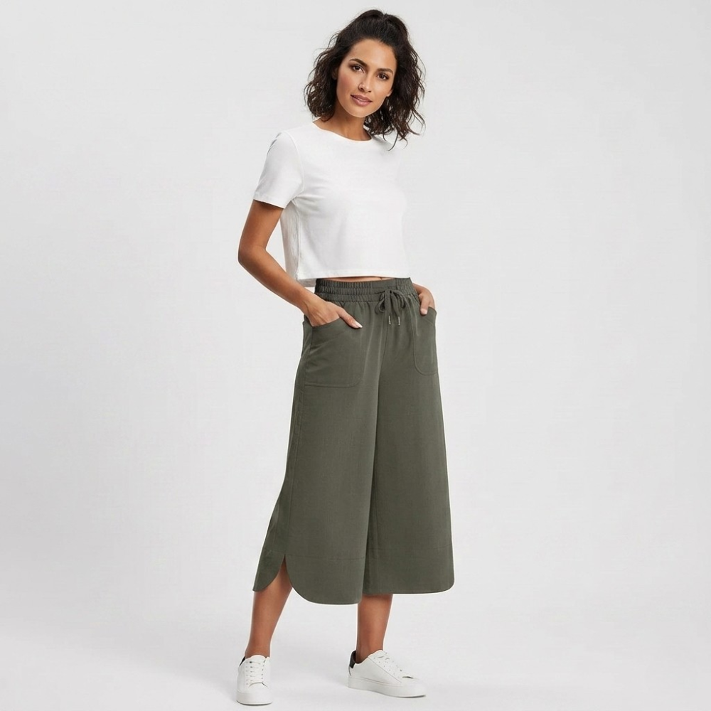 Pierina Danesi™ Pantaloni cropped relaxed per il relax e le uscite