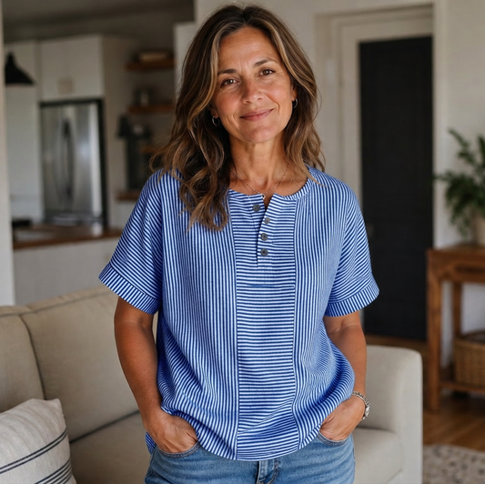 Teodora Filippelli™ Blusa henley a righe per look senza sforzo